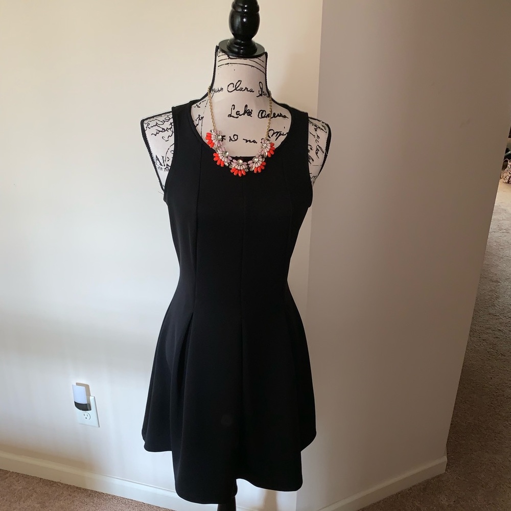 Bar III LBD SZ Medium